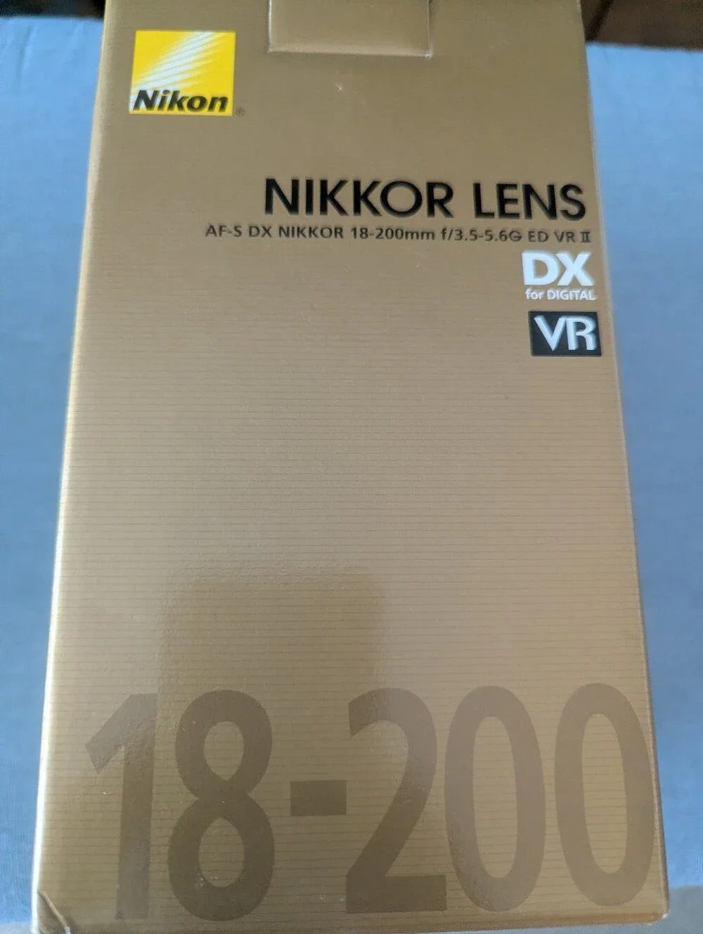 Nikkor Lens (AF-S DX Nikkor 18-200mm f/3.5-5.6G ED VR II)